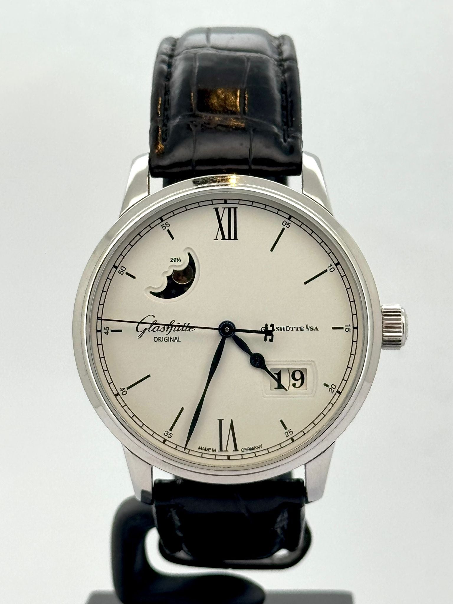 SENATOR EXCELLENCE PANORAMA DATE MOONPHASE SILVER DIAL