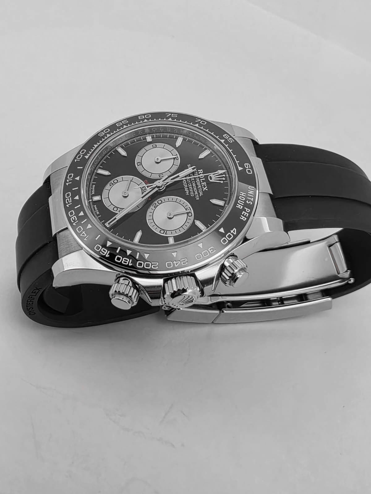 DAYTONA OYSTERFLEX WHITEGOLD BLACK DIAL RING BEZEL (2024)