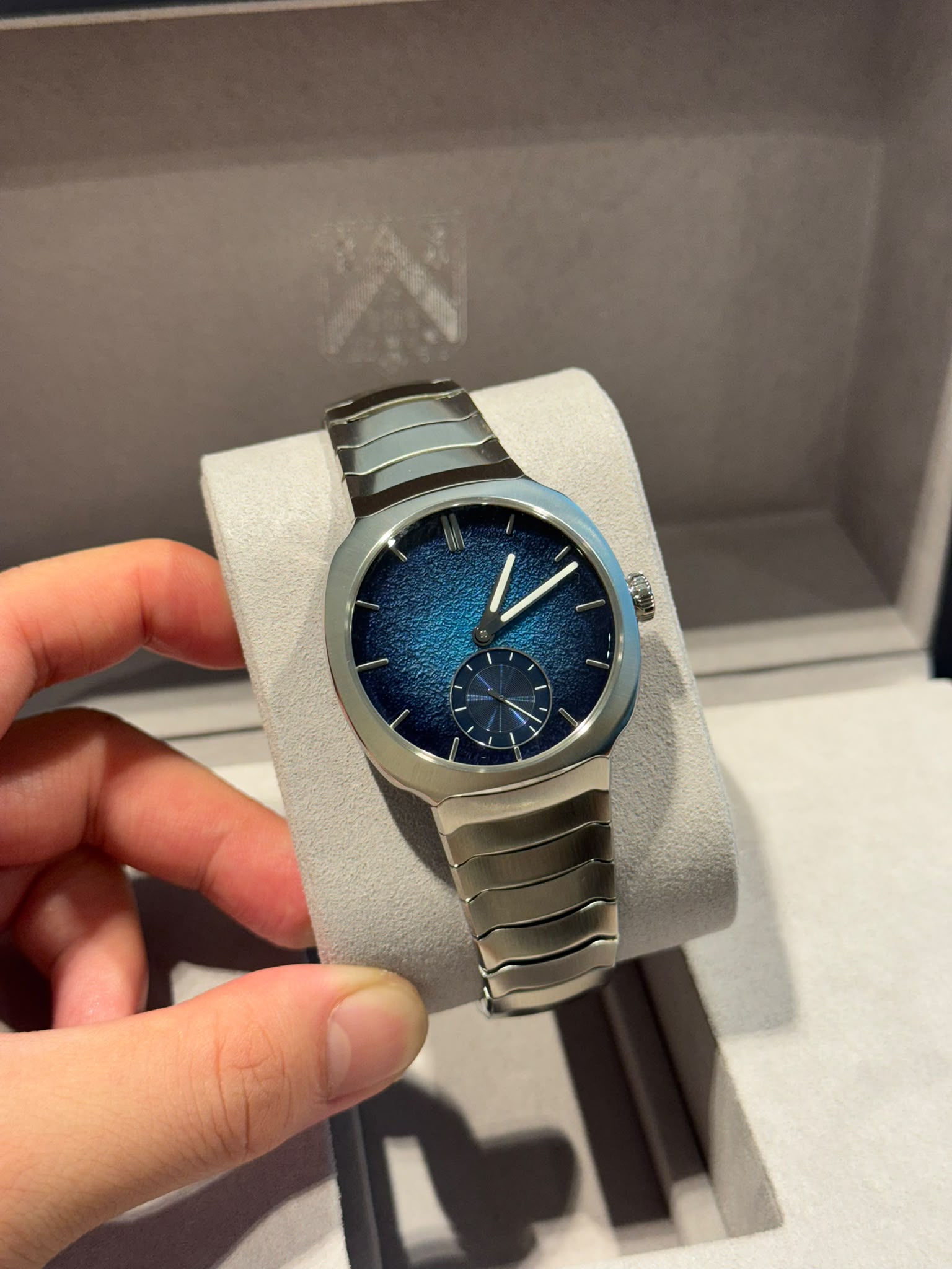 STREAMLINER SMALL SECONDS BLUE ENAMEL (2026)