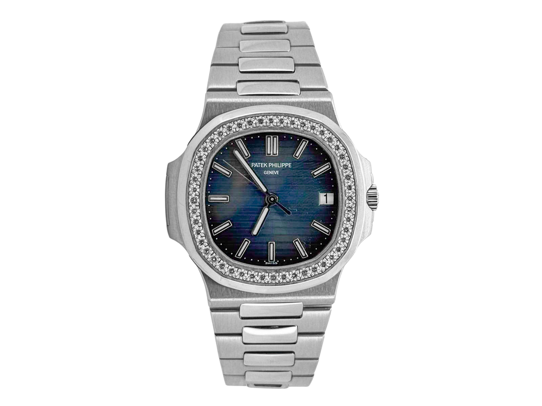 NAUTILUS 5713/1G WHITEGOLD BLUE DIAL DIAMOND BEZEL (WATCH ONLY)