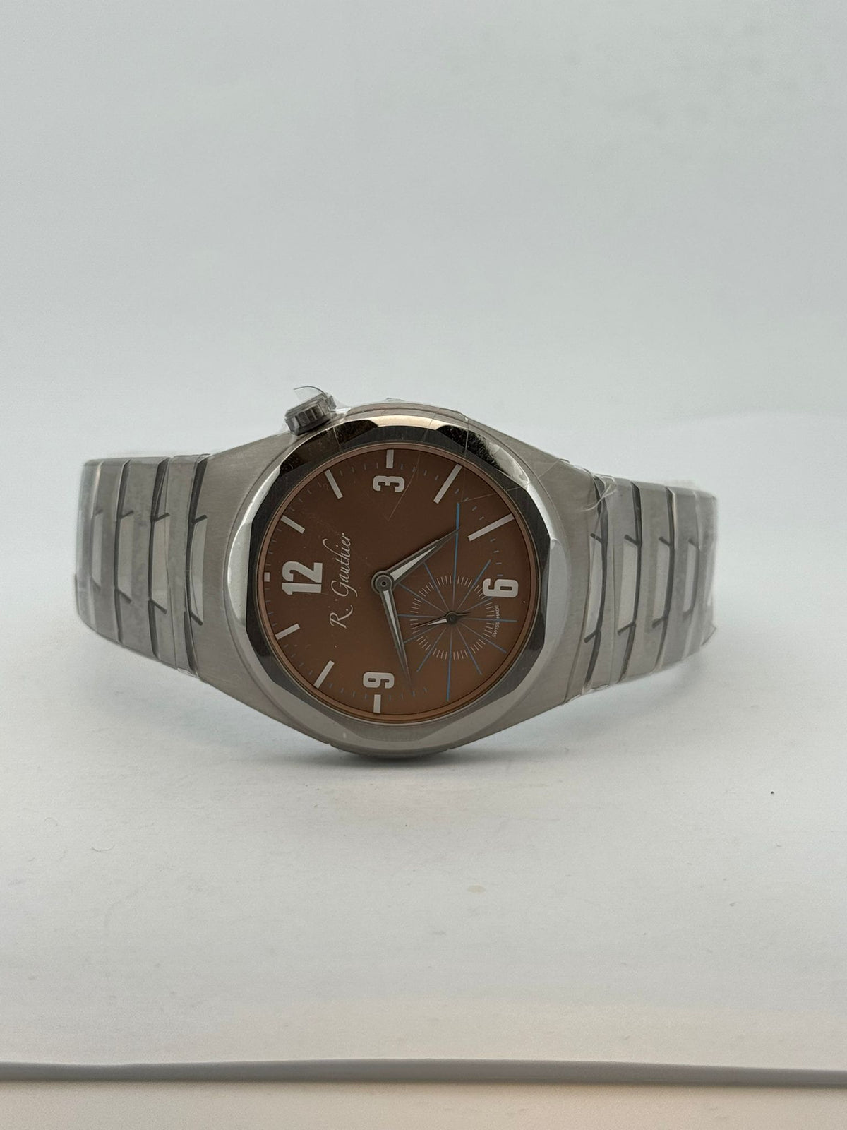 C TITANIUM EDITION BRACELET SALMON DIAL (2025)