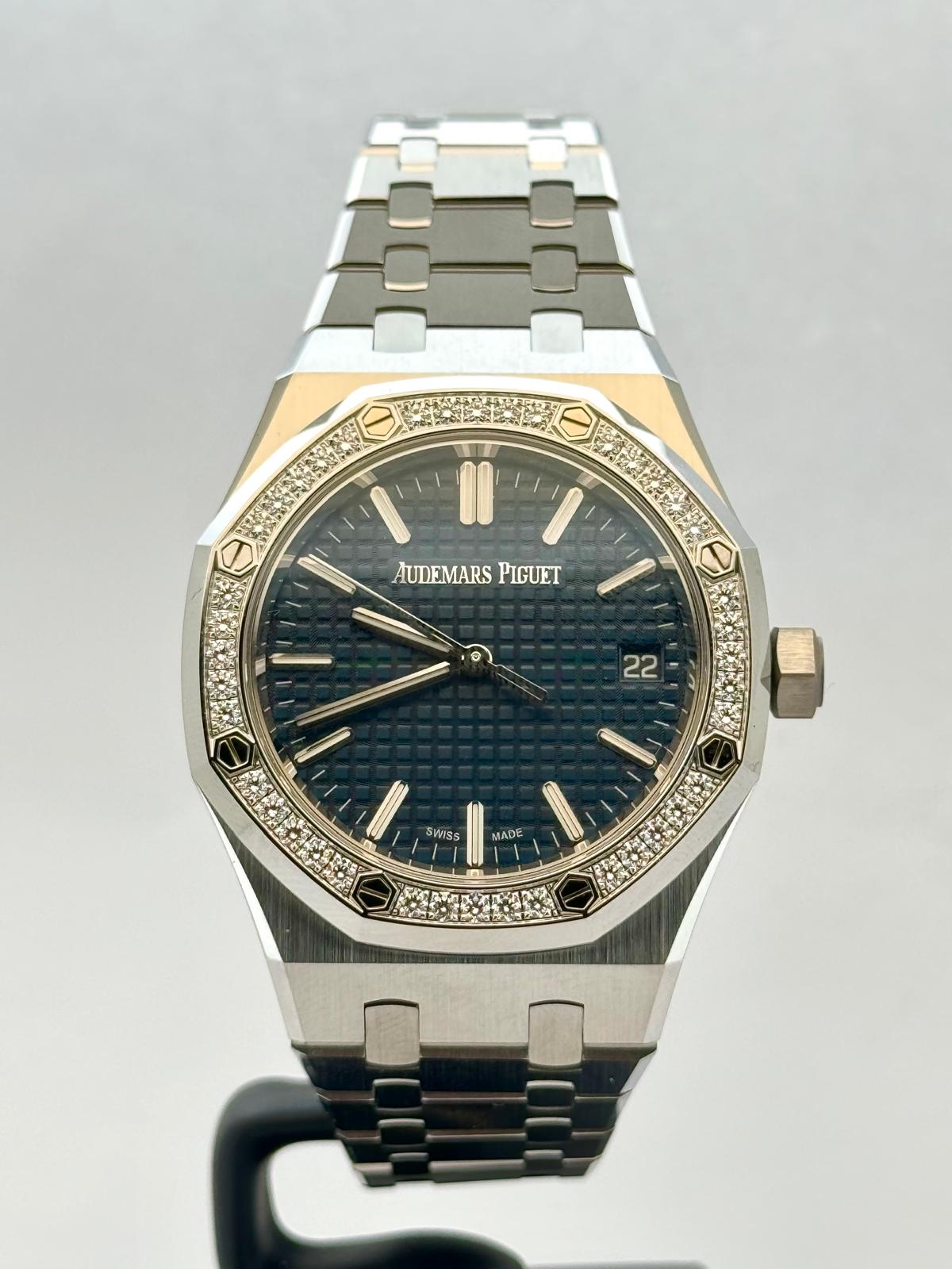 ROYAL OAK 37MM 15551 BLUE DIAL DIAMOND BEZEL (2025)