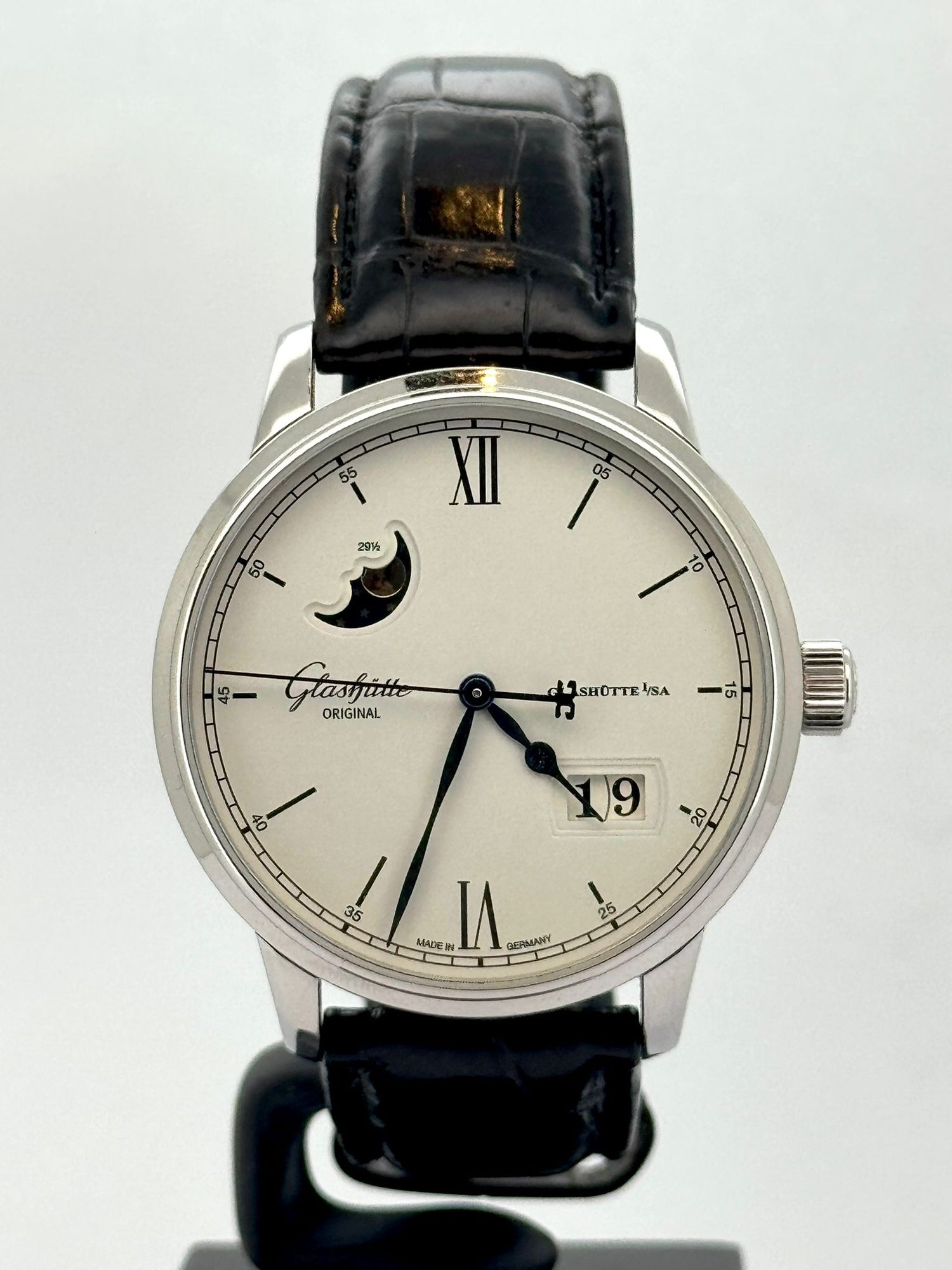 SENATOR EXCELLENCE PANORAMA DATE MOONPHASE SILVER DIAL